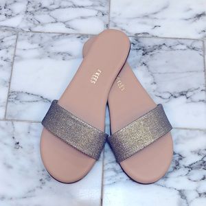 Tkees “Alex” metallic sandals